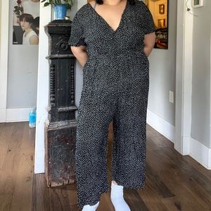 ASOS DESIGN Curve wrap waist culotte jumpsuit in mono spot